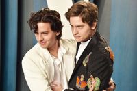 Disney stars Dylan and Cole Sprouse are ‘children of incest’ - Entertainment Weekly
