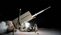 Raytheon successfully tests advanced variant of deadly AMRAAM missile - Interesting Engineering