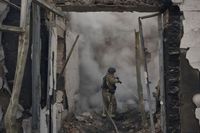Europe Presses Spain and Greece to Give Ukraine Air Defenses - Bloomberg