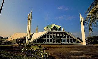 Masjid Daerah Tuaran