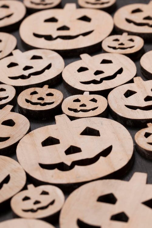 Photo wooden pumpkin halloween background