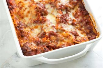 Have you made the Italian dish Cheesy Lasagna at home If not then definitely try this recipe