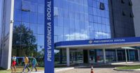 INSS paga benefícios de até R$ 8.475 até amanhã; veja se você recebe