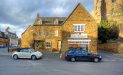 Otters Restaurant